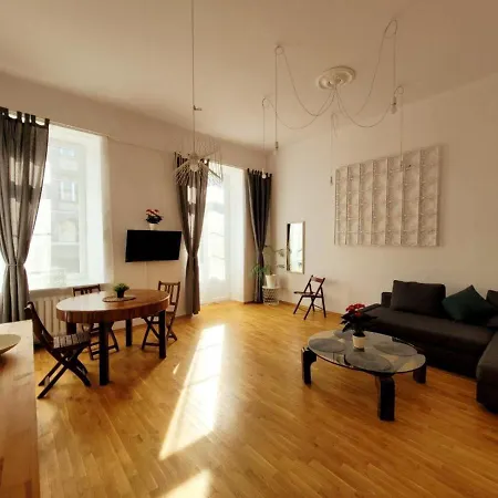 Apartment Przytulne W Centrum Warszawy Lok 2